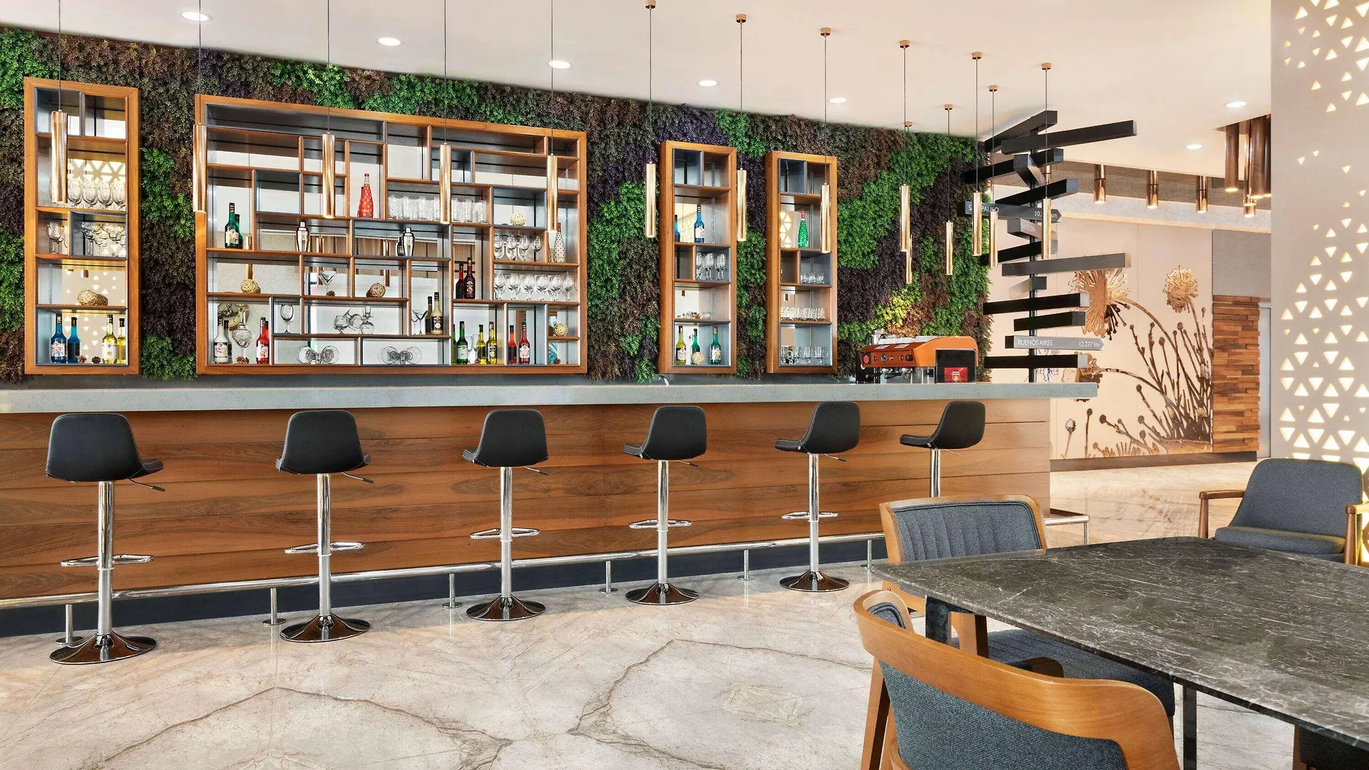 Отель Tryp By Wyndham Istanbul Topkapi
