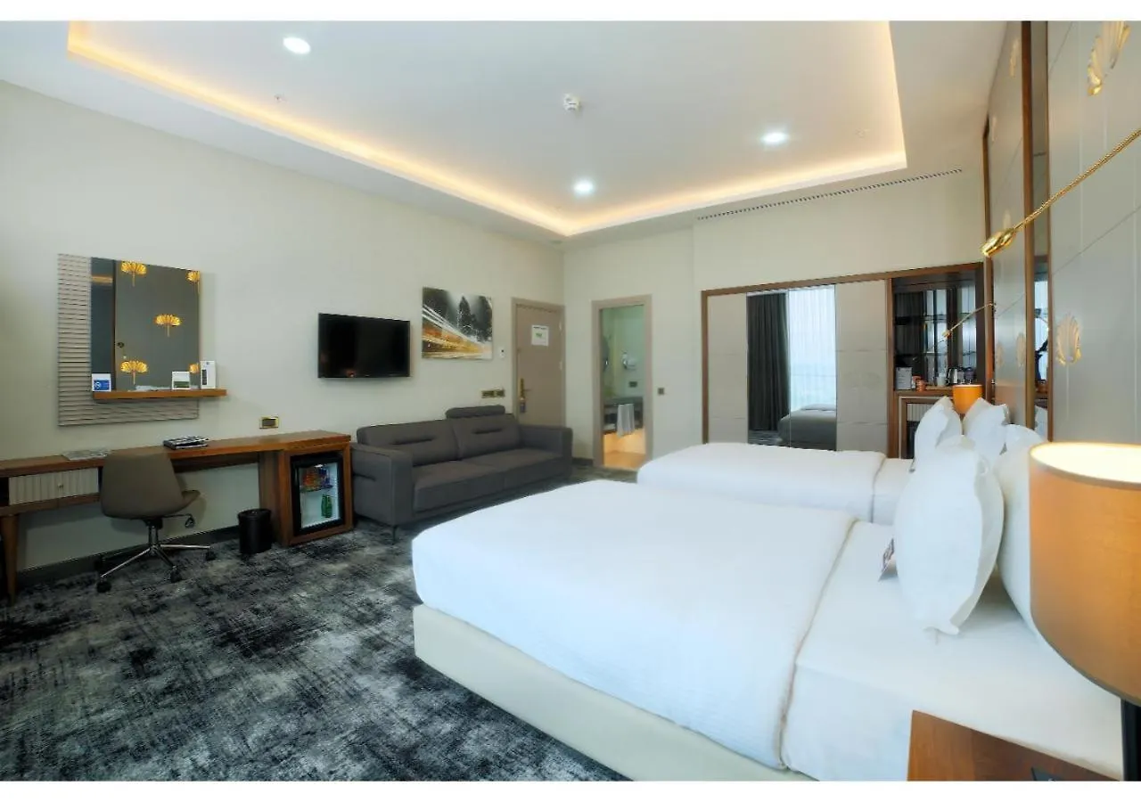 Tryp By Wyndham Istanbul Topkapi 4*,
