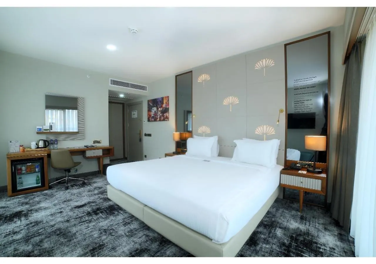 Tryp By Wyndham Istanbul Topkapi 4*,