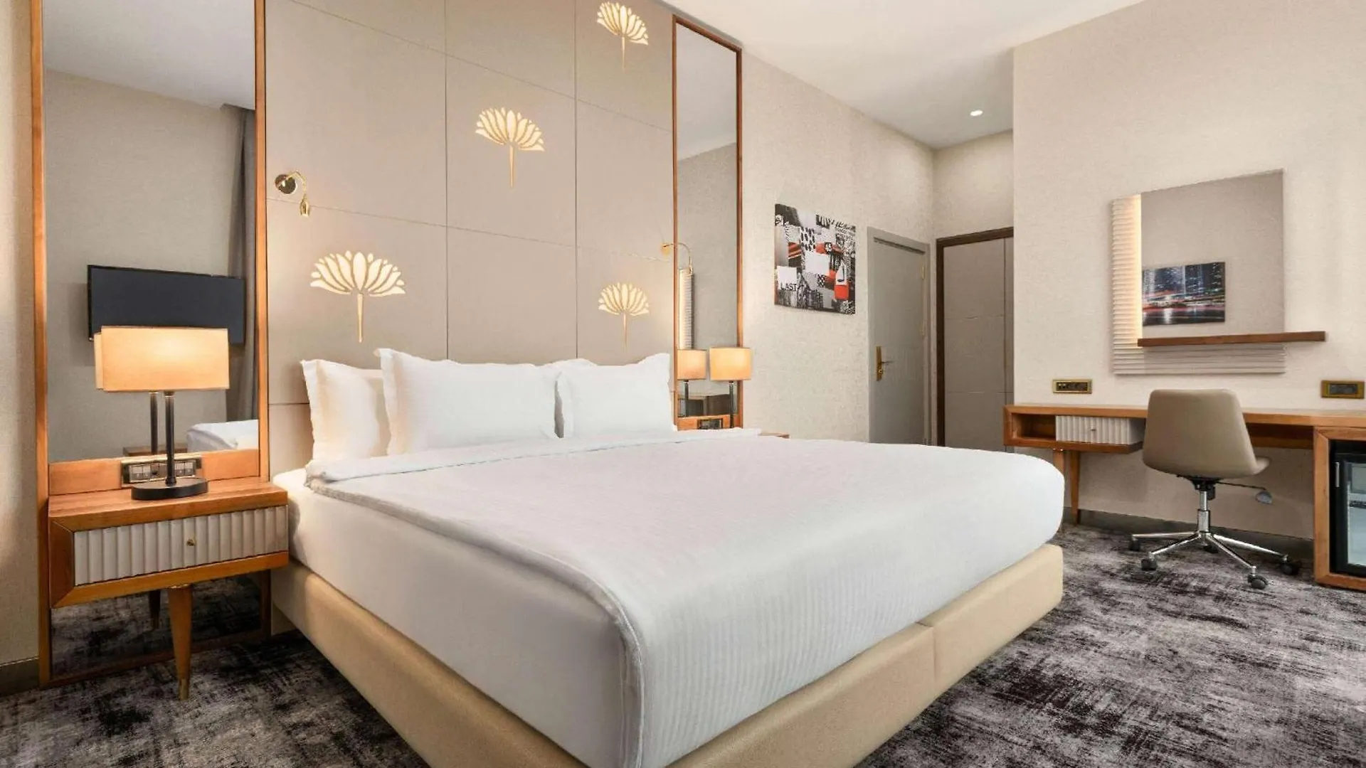 Tryp By Wyndham Istanbul Topkapi 4*,