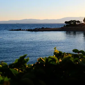 Mert , Çeşme Türkiye